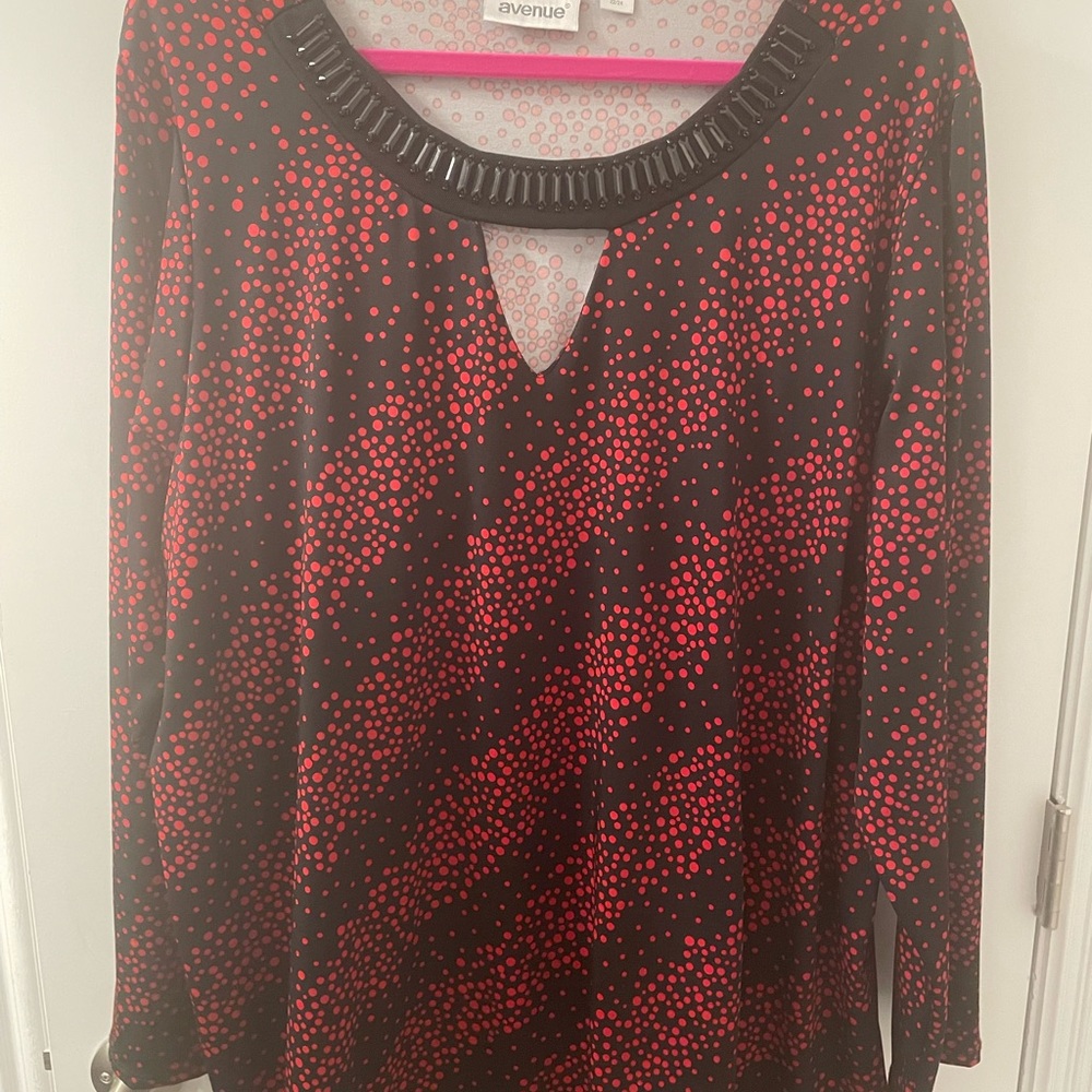 Avenue Plus Size 22/24 Red and Black Embellished Keyhole Top